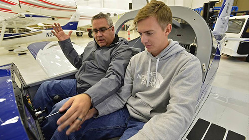 AOPA flight training scholarships open