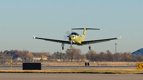 Beechcraft Denali makes first flight